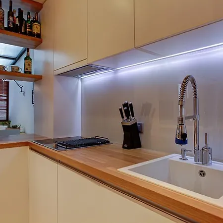 Apartment Green Forest Design Apt